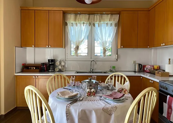 Saint Stephen's At Meteora 2 *